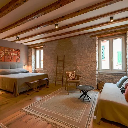 Art & Design Ровинь