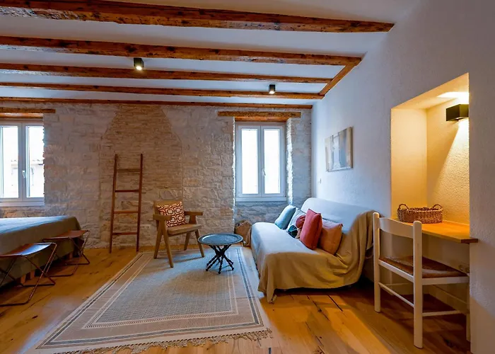 Art & Design Διαμέρισμα *